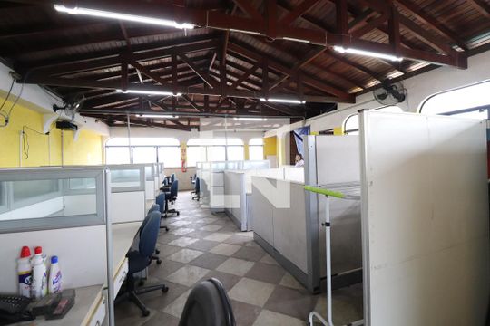 Salão de Festas de casa para alugar com 4 quartos, 650m² em Parque Jurema, Guarulhos