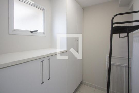 Quarto de Serviço de apartamento para alugar com 2 quartos, 112m² em Chácara Santo Antônio , São Paulo