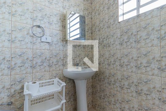 Banheiro da Suíte de apartamento para alugar com 2 quartos, 80m² em Monte Castelo, São José dos Campos