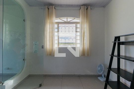 Escritório de apartamento para alugar com 2 quartos, 80m² em Monte Castelo, São José dos Campos