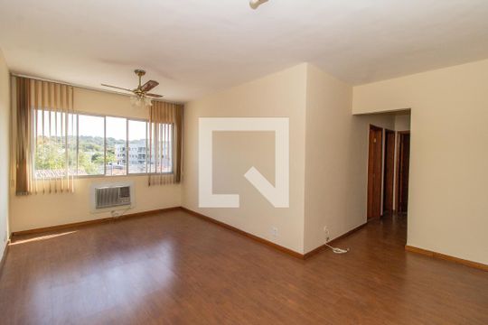 Apartamento à venda com 3 quartos, 97m² em Ribeira, Rio de Janeiro