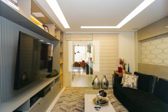 Sala de TV de apartamento à venda com 5 quartos, 360m² em Barra da Tijuca, Rio de Janeiro