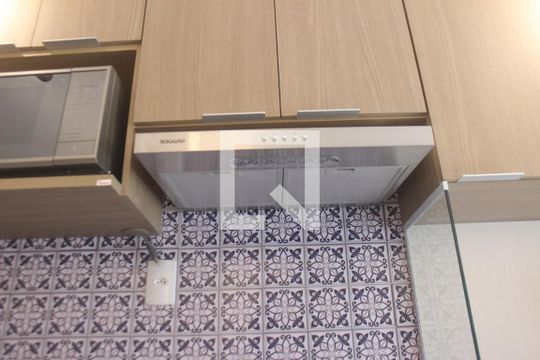 Cozinha de apartamento para alugar com 1 quarto, 32m² em Butantã, São Paulo