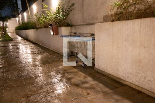 Área comum de apartamento para alugar com 1 quarto, 27m² em Vila Campanela, São Paulo