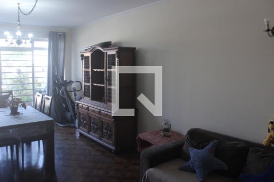 Sala de casa à venda com 4 quartos, 250m² em Vila Lageado, São Paulo