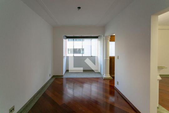Copa de apartamento para alugar com 4 quartos, 200m² em Funcionários, Belo Horizonte