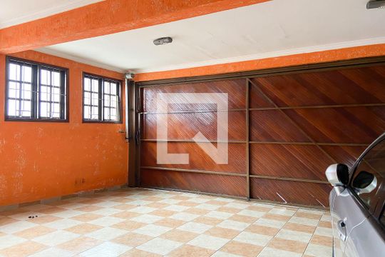 Garagem de casa à venda com 3 quartos, 415m² em Santa Maria, Osasco