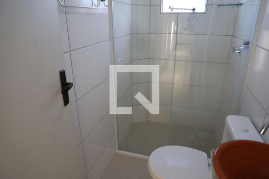 Banheiro da Suíte de apartamento para alugar com 2 quartos, 55m² em Ingleses do Rio Vermelho, Florianópolis