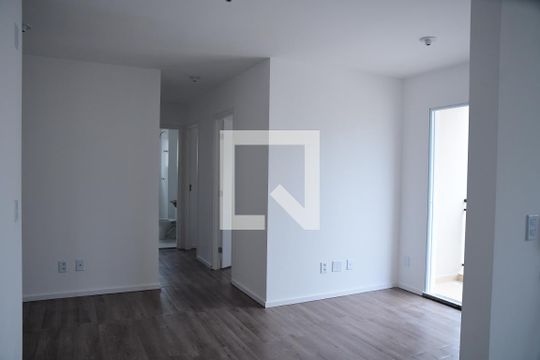 Sala de apartamento para alugar com 3 quartos, 65m² em Paisagem Renoir, Cotia