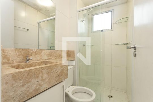 Banheiro de apartamento para alugar com 2 quartos, 40m² em Jardim Ansalca, Guarulhos