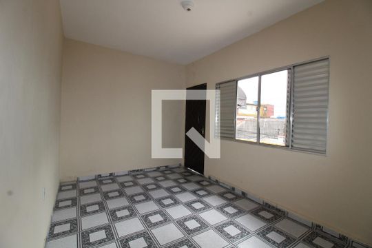 Casa para alugar com 2 quartos, 70m² em Jardim Três Marias, São Paulo