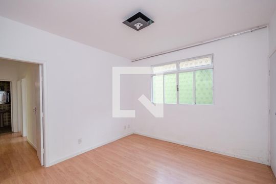 Casa para alugar com 3 quartos, 350m² em Palmeiras, Belo Horizonte