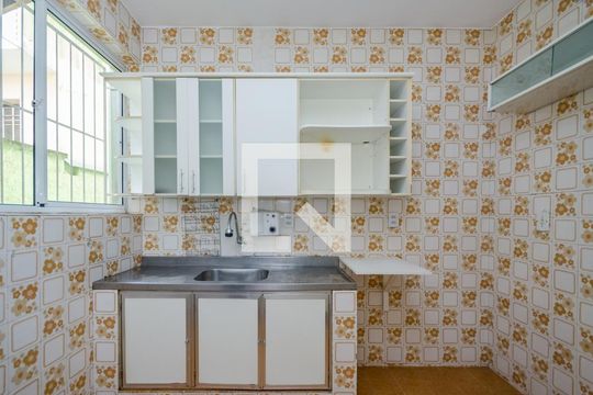 Cozinha de casa para alugar com 3 quartos, 350m² em Palmeiras, Belo Horizonte
