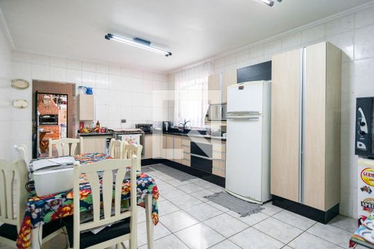 Cozinha de casa à venda com 3 quartos, 150m² em Vila Acardia, São Paulo