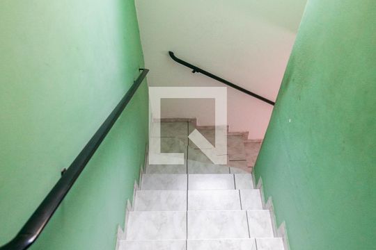 Escadas de casa à venda com 3 quartos, 150m² em Vila Acardia, São Paulo