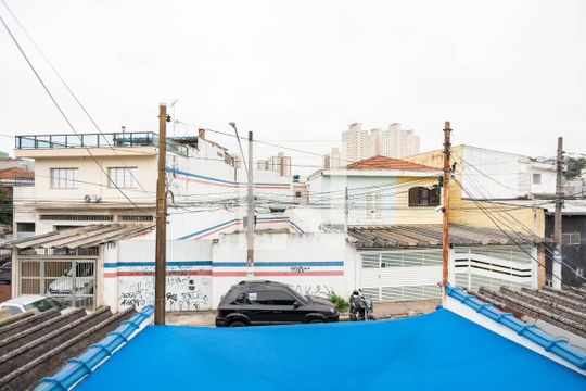 Vista de casa à venda com 3 quartos, 150m² em Vila Acardia, São Paulo