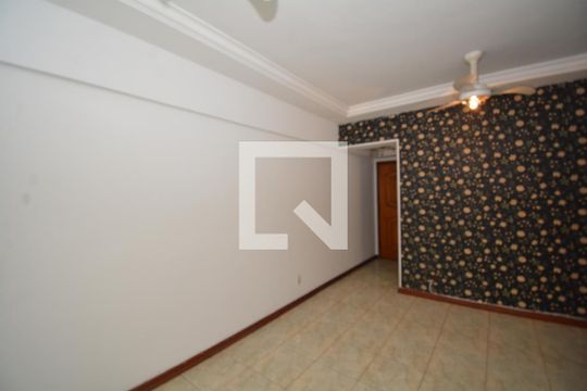 Sala de apartamento à venda com 2 quartos, 58m² em Jardim Sulacap, Rio de Janeiro