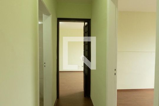 Corredor de apartamento para alugar com 3 quartos, 84m² em Vila Carrao, São Paulo