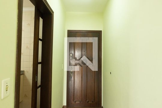 Hall de apartamento para alugar com 3 quartos, 84m² em Vila Carrao, São Paulo