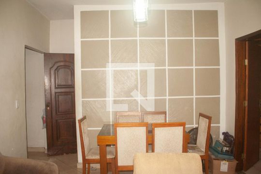 Sala de apartamento para alugar com 2 quartos, 105m² em Centro, Nilópolis