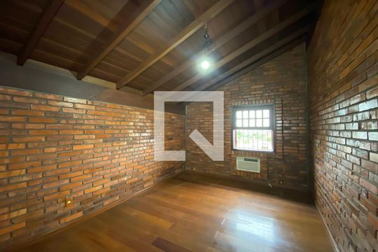 Quarto 1  de casa à venda com 5 quartos, 430m² em Liberdade, Novo Hamburgo