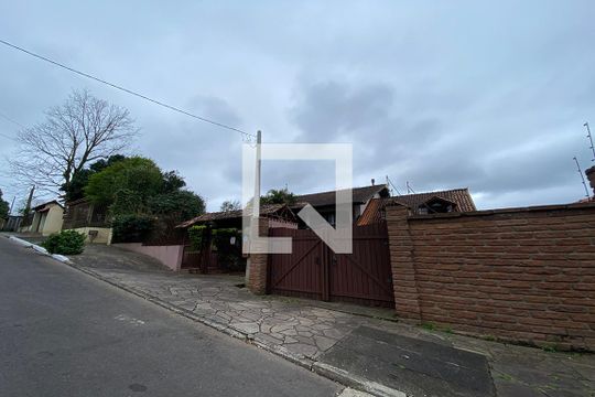 Fachada de casa à venda com 5 quartos, 430m² em Liberdade, Novo Hamburgo