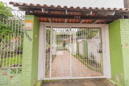 Fachada de casa à venda com 3 quartos, 90m² em Duque de Caxias, São Leopoldo