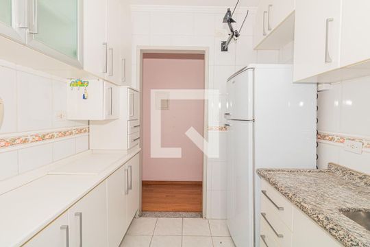 Cozinha de apartamento à venda com 3 quartos, 60m² em Vila Guilherme, São Paulo