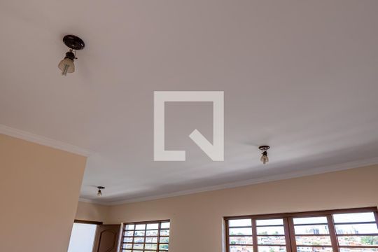 Sala de casa à venda com 3 quartos, 185m² em Vila Lemos, Campinas