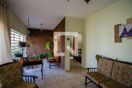 Sala de casa à venda com 4 quartos, 170m² em Novo Taquaral, Campinas