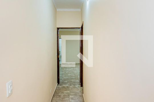 Corredor de casa para alugar com 2 quartos, 116m² em Sítio Morro Grande, São Paulo