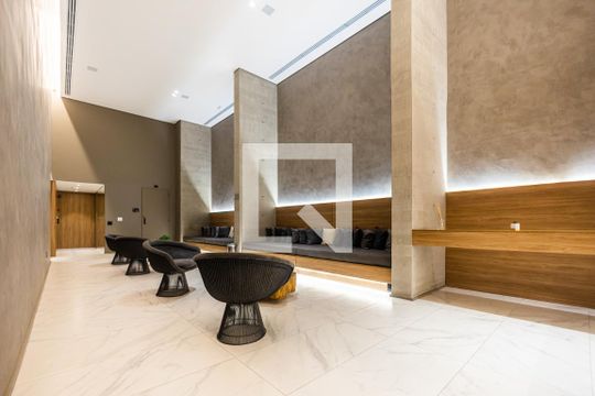 Hall social de kitnet/studio para alugar com 1 quarto, 28m² em Cerqueira César, São Paulo