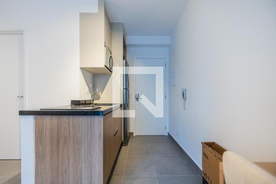 Cozinha de kitnet/studio para alugar com 1 quarto, 28m² em Cerqueira César, São Paulo