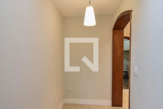 Home Office  de casa à venda com 3 quartos, 220m² em Jardim Aeroporto, São Paulo