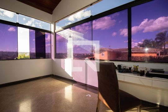 Sacada da Suíte Master de casa à venda com 5 quartos, 800m² em Setor Habitacional Vicente Pires, Brasília