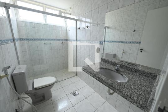 Banheiro de apartamento à venda com 4 quartos, 198m² em Setor Oeste, Goiânia