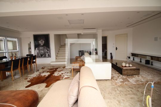 Apartamento para alugar com 4 quartos, 241m² em Nova Aliança, Ribeirão Preto