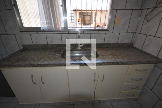 Cozinha de casa à venda com 6 quartos, 280m² em Brás de Pina, Rio de Janeiro