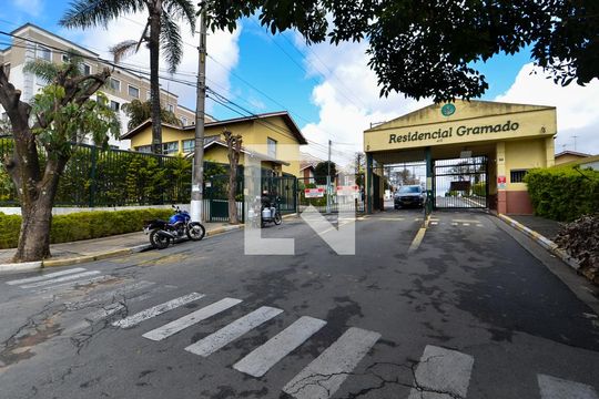 Fachada do Condomínio de casa de condomínio para alugar com 2 quartos, 90m² em Jardim Adriana, Guarulhos
