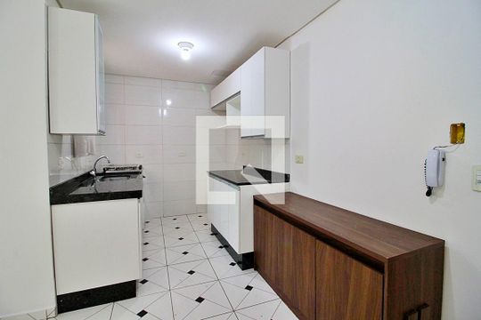 Cozinha de apartamento à venda com 2 quartos, 55m² em Parque Capuava, Santo André