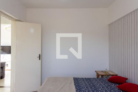 Quarto Suíte de apartamento para alugar com 2 quartos, 104m² em Jardim Las Palmas, Guarujá
