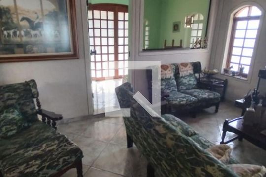 Casa à venda com 3 quartos, 337m² em Vila Ema, São Paulo
