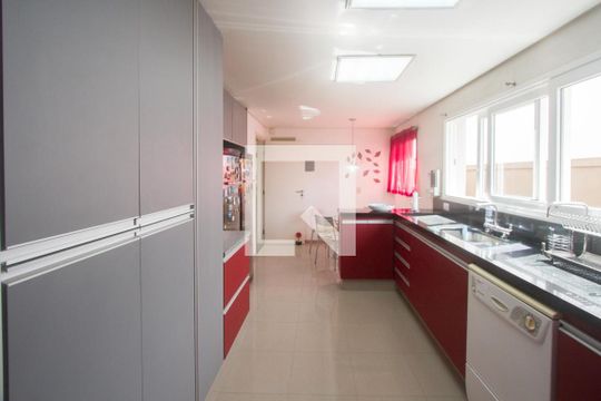 Cozinha de casa à venda com 4 quartos, 450m² em Santo Amaro, São Paulo