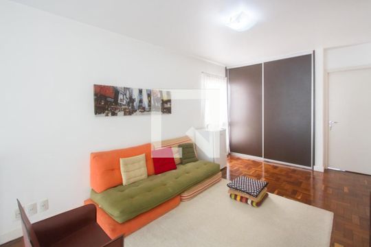 Saleta de casa à venda com 4 quartos, 450m² em Santo Amaro, São Paulo