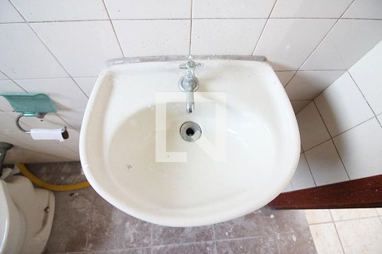 Banheiro Social de kitnet/studio à venda com 1 quarto, 37m² em Demarchi, São Bernardo do Campo