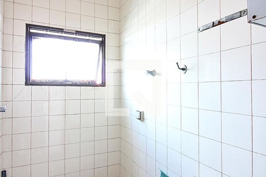 Banheiro Social de kitnet/studio à venda com 1 quarto, 37m² em Demarchi, São Bernardo do Campo