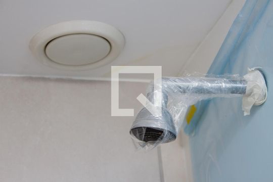 Banheiro Social de apartamento à venda com 1 quarto, 33m² em Piedade, Rio de Janeiro