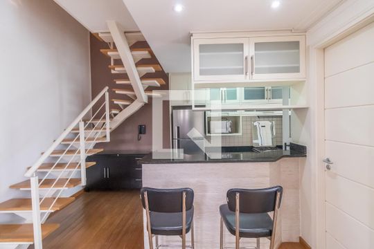 Cozinha de apartamento para alugar com 2 quartos, 142m² em Jardim Paulista, São Paulo