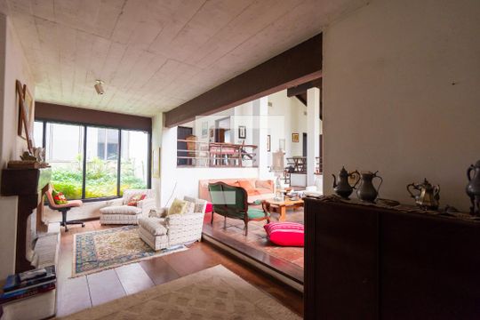 Sala de casa à venda com 6 quartos, 2700m² em Vila Conceição, Porto Alegre