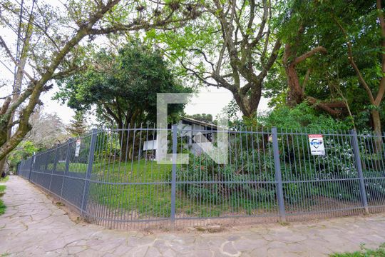 Fachada de casa à venda com 6 quartos, 2700m² em Vila Conceição, Porto Alegre